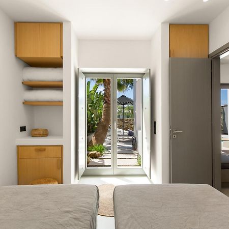 Clementina Paros Apartment เนาซา ภายนอก รูปภาพ